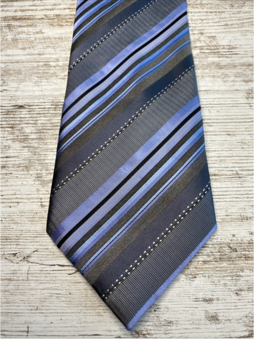 Kenneth Cole New York 100% Silk Tie Blue Gray Striped Handmade Necktie 58"